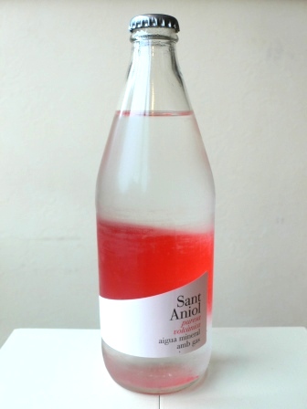 サンタニオル　ナチュラル・ミネラルウォーター(炭酸入り)500ml