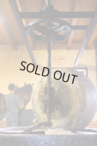 画像4: フランス産木の実のオイル2種と塩の花　ギフト箱入りセット (4)