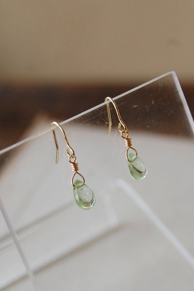 画像4: herbário【天然石・希少】アフガンペリドットのイヤリング【ピアスに変更可能】 (4)